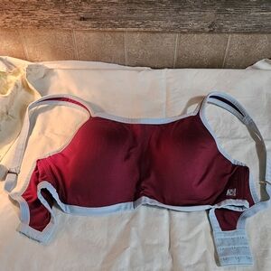 Natori Sports Bra Sangria with Light Blue Trim